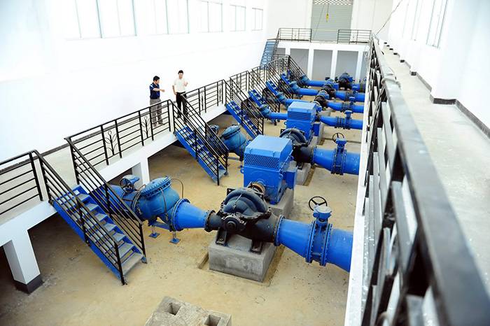 自來(lái)水廠供水 自來(lái)水廠供水