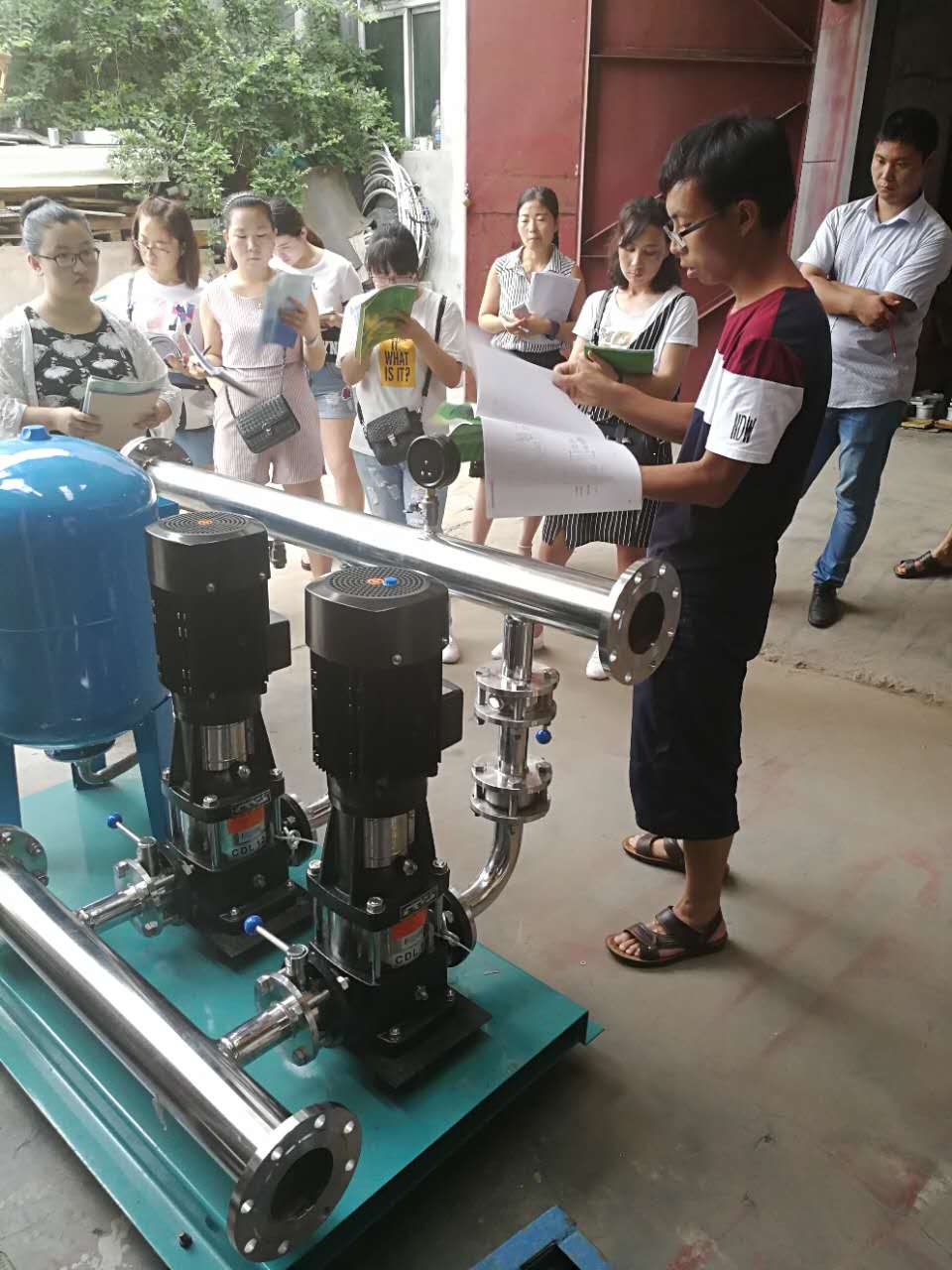 鼎興供水設備培訓現(xiàn)場